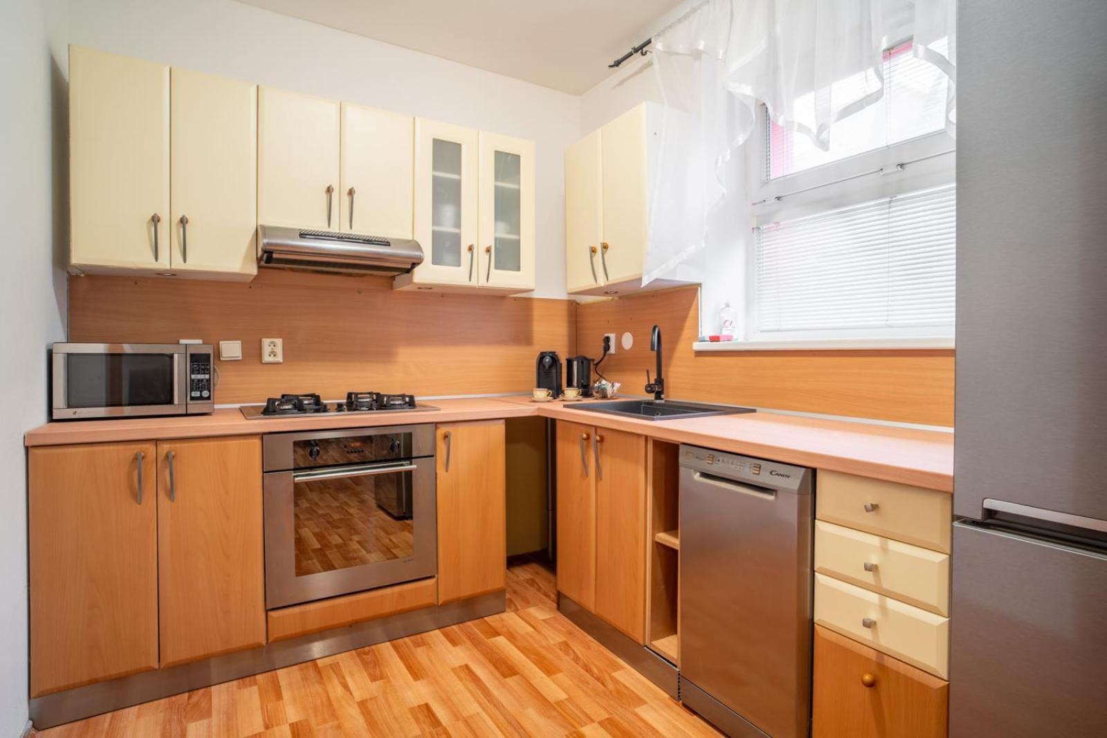 A Cozy Apartment In Bratislava Downtown Exteriör bild