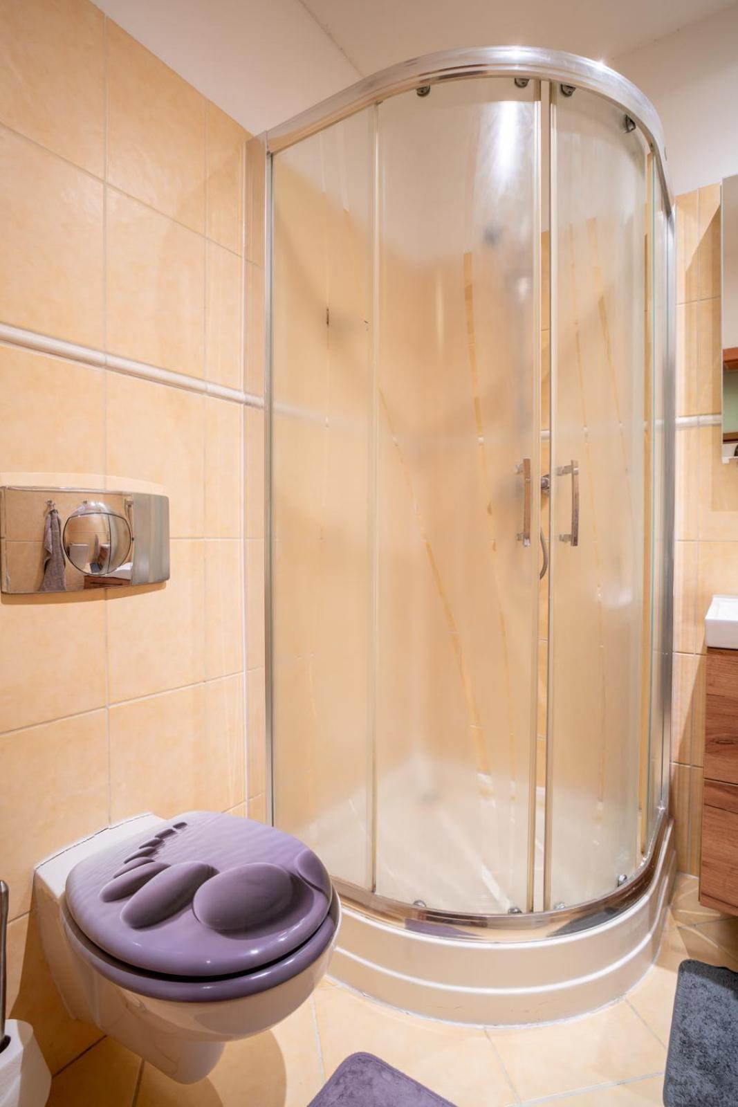 A Cozy Apartment In Bratislava Downtown Exteriör bild