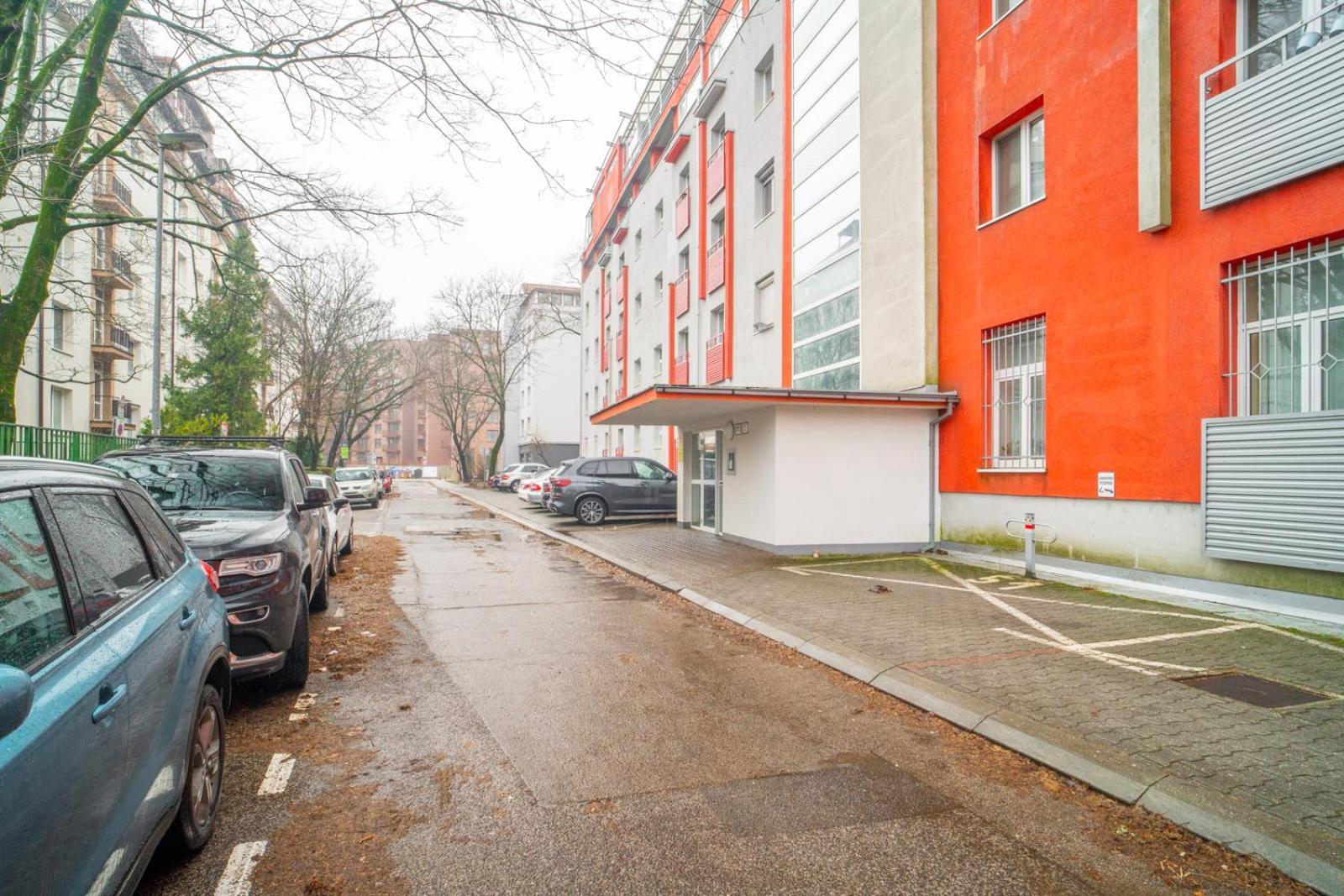 A Cozy Apartment In Bratislava Downtown Exteriör bild